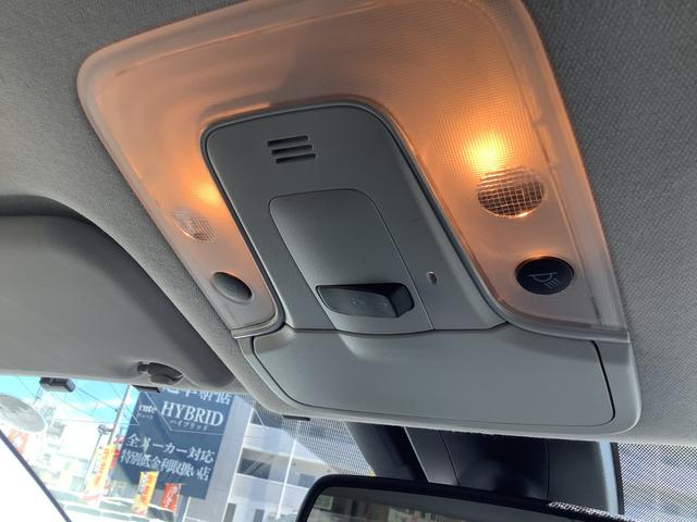 プリウス Sセーフティプラス ETC クリアランスソナー レーンアシスト オートクルーズコントロール パークアシスト 衝突被害軽減システム バックカメラ TV アルミホイール オートマチックハイビーム オートライト(28枚目)