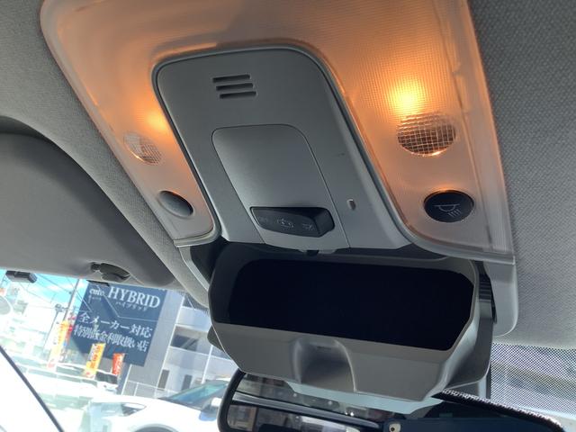 プリウス Sセーフティプラス ETC クリアランスソナー レーンアシスト オートクルーズコントロール パークアシスト 衝突被害軽減システム バックカメラ TV アルミホイール オートマチックハイビーム オートライト(32枚目)