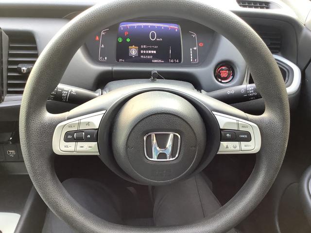 フィット ホーム　ＥＴＣ　バックカメラ　クリアランスソナー　オートクルーズコントロール　レーンアシスト　衝突被害軽減システム　オートライト　ＬＥＤヘッドランプ　スマートキー　電動格納ミラー　ＣＶＴ　盗難防止システム（2枚目）