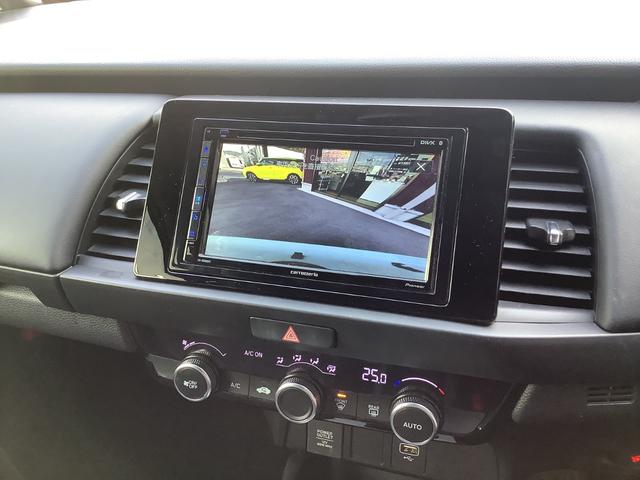 フィット ホーム　ＥＴＣ　バックカメラ　クリアランスソナー　オートクルーズコントロール　レーンアシスト　衝突被害軽減システム　オートライト　ＬＥＤヘッドランプ　スマートキー　電動格納ミラー　ＣＶＴ　盗難防止システム（7枚目）
