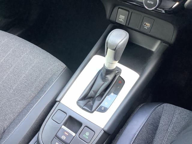 フィット ホーム　ＥＴＣ　バックカメラ　クリアランスソナー　オートクルーズコントロール　レーンアシスト　衝突被害軽減システム　オートライト　ＬＥＤヘッドランプ　スマートキー　電動格納ミラー　ＣＶＴ　盗難防止システム（9枚目）