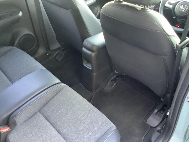 フィット ホーム　ＥＴＣ　バックカメラ　クリアランスソナー　オートクルーズコントロール　レーンアシスト　衝突被害軽減システム　オートライト　ＬＥＤヘッドランプ　スマートキー　電動格納ミラー　ＣＶＴ　盗難防止システム（39枚目）