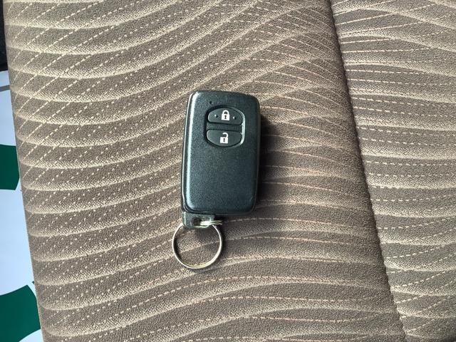 アクア Ｇ　ドライブレコーダー　ＥＴＣ　バックカメラ　アルミホイール　オートライト　スマートキー　電動格納ミラー　ＣＶＴ　衝突安全ボディ　ＡＢＳ　ＥＳＣ　エアコン　パワーステアリング　パワーウィンドウ（26枚目）