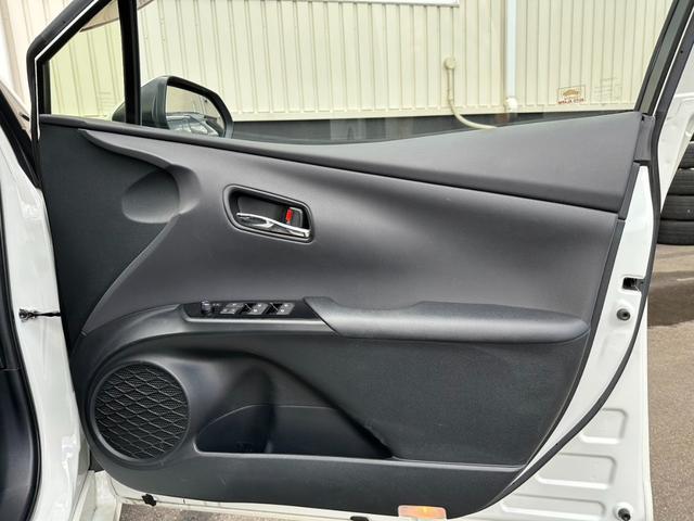 プリウス Aツーリングセレクション 純正9インチナビ HUD シートヒーター レーダークルーズ オートハイビーム クリソナ BSM LEDヘッドライト 17インチAW ブラックレザー ETC フルセグ バックカメラ Bluetooth(16枚目)