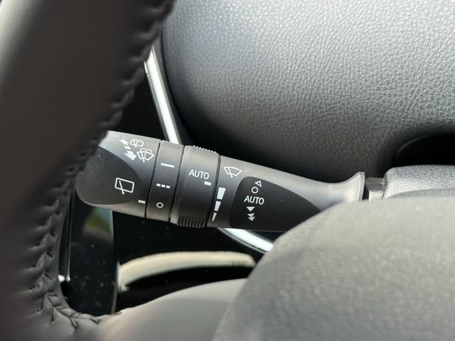 プリウス Aツーリングセレクション 純正9インチナビ HUD シートヒーター レーダークルーズ オートハイビーム クリソナ BSM LEDヘッドライト 17インチAW ブラックレザー ETC フルセグ バックカメラ Bluetooth(38枚目)