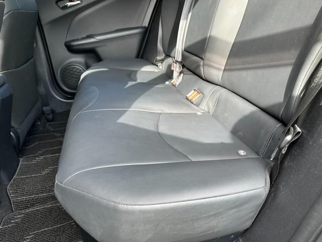 プリウス Aツーリングセレクション 純正9インチナビ HUD シートヒーター レーダークルーズ オートハイビーム クリソナ BSM LEDヘッドライト 17インチAW ブラックレザー ETC フルセグ バックカメラ Bluetooth(54枚目)