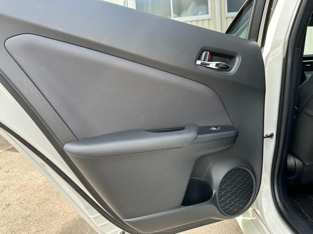 プリウス Aツーリングセレクション 純正9インチナビ HUD シートヒーター レーダークルーズ オートハイビーム クリソナ BSM LEDヘッドライト 17インチAW ブラックレザー ETC フルセグ バックカメラ Bluetooth(56枚目)