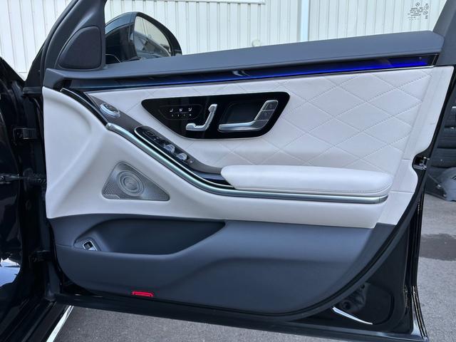 Sクラス S500 4マチック AMGライン レザーエクスクルーシブPKG ベーシックPKG 3Dブルメスター 3Dコックピット HUD 白革 パノラマルーフ 360°カメラ パフュームアトマイザー アンビエントライト 前後ドラレコ クリソナ(17枚目)
