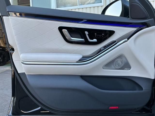 Sクラス S500 4マチック AMGライン レザーエクスクルーシブPKG ベーシックPKG 3Dブルメスター 3Dコックピット HUD 白革 パノラマルーフ 360°カメラ パフュームアトマイザー アンビエントライト 前後ドラレコ クリソナ(25枚目)