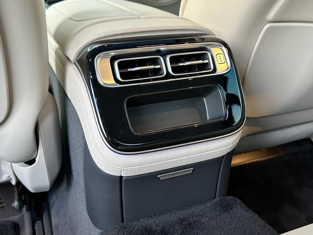 Sクラス S500 4マチック AMGライン レザーエクスクルーシブPKG ベーシックPKG 3Dブルメスター 3Dコックピット HUD 白革 パノラマルーフ 360°カメラ パフュームアトマイザー アンビエントライト 前後ドラレコ クリソナ(66枚目)