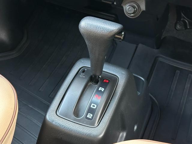 バモスホビオ 　モデスト　ステップバン仕様　全塗装　シートカバー　ナビ　Ｂｌｕｅｔｏｏｔｈ　フルセグＴＶ　ＤＶＤ　ＣＤ　モケットカバー　キーレス　デュアルスライドドア　前席パワーウインドウ　エアコン　エアバック（30枚目）