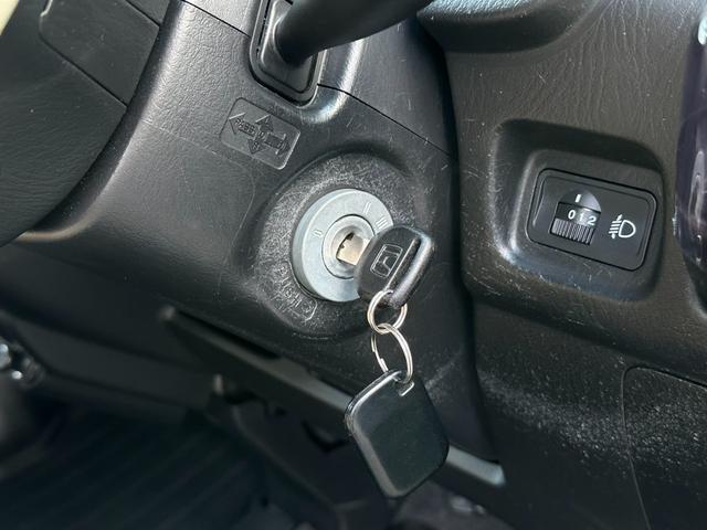 バモスホビオ 　モデスト　ステップバン仕様　全塗装　シートカバー　ナビ　Ｂｌｕｅｔｏｏｔｈ　フルセグＴＶ　ＤＶＤ　ＣＤ　モケットカバー　キーレス　デュアルスライドドア　前席パワーウインドウ　エアコン　エアバック（34枚目）