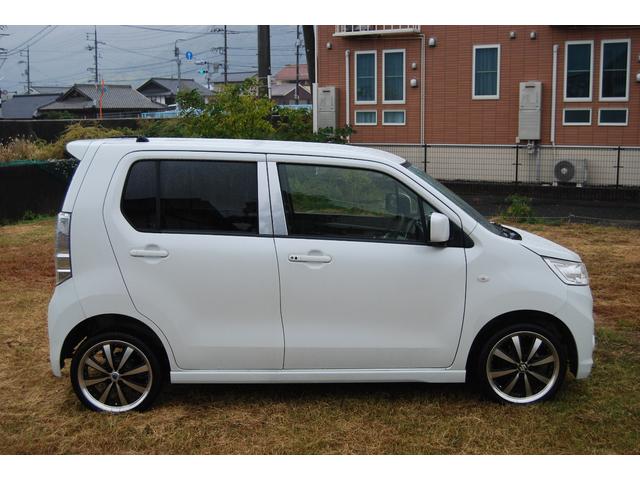 ワゴンＲスティングレー Ｘ　スマートキー　プッシュスタート　社外ナビＴＶ　ＥＴＣ　革調シートカバー　社外ホイール　ＨＩＤライト　フォグランプ　タイミングチェーン（8枚目）