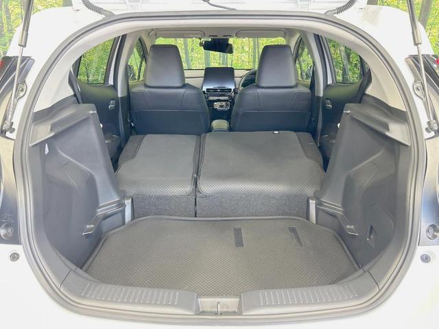 アクア Ｚ　モデリスタエアロ　純正１０．５型ナビ　全周囲カメラ　禁煙車　衝突軽減装置　レーダークルーズ　デジタルインナーミラー　ブライドスポットモニター　ハーフレザー　パワーシート　ＬＥＤヘッド／フォグ（10枚目）
