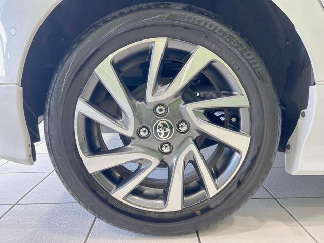 アクア Ｚ　モデリスタエアロ　純正１０．５型ナビ　全周囲カメラ　禁煙車　衝突軽減装置　レーダークルーズ　デジタルインナーミラー　ブライドスポットモニター　ハーフレザー　パワーシート　ＬＥＤヘッド／フォグ（50枚目）