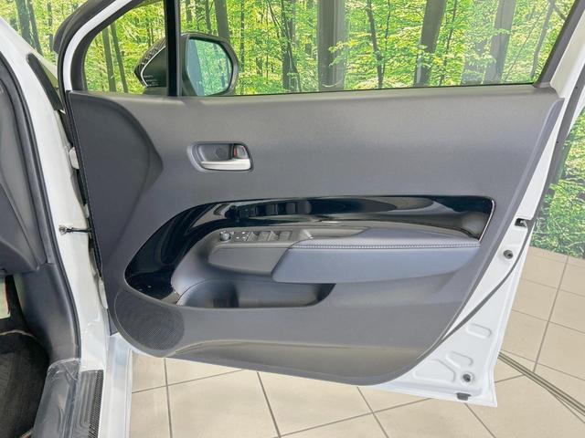 アクア Ｚ　モデリスタエアロ　純正１０．５型ナビ　全周囲カメラ　禁煙車　衝突軽減装置　レーダークルーズ　デジタルインナーミラー　ブライドスポットモニター　ハーフレザー　パワーシート　ＬＥＤヘッド／フォグ（64枚目）