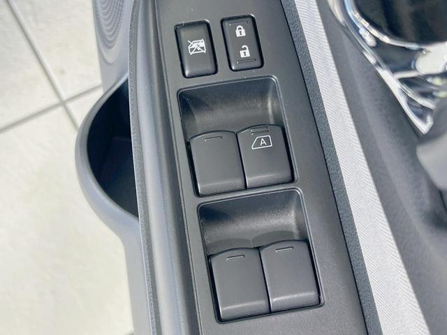 ノート ｅ－パワー　Ｘ　純正ナビ　バックカメラ　衝突被害軽減　禁煙車　コーナーセンサー　スマートキー　車線逸脱警報　オートライト　オートエアコン　純正１５インチアルミ　Ｂｌｕｅｔｏｏｔｈ　ＣＤ　フルセグ（34枚目）