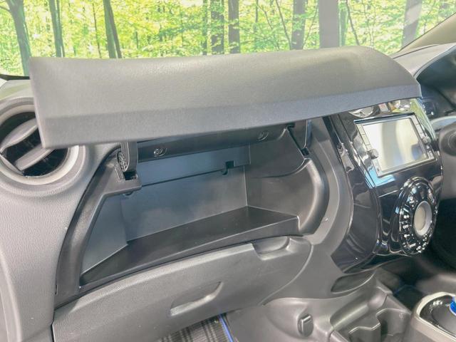 ノート ｅ－パワー　Ｘ　純正ナビ　バックカメラ　衝突被害軽減　禁煙車　コーナーセンサー　スマートキー　車線逸脱警報　オートライト　オートエアコン　純正１５インチアルミ　Ｂｌｕｅｔｏｏｔｈ　ＣＤ　フルセグ（41枚目）