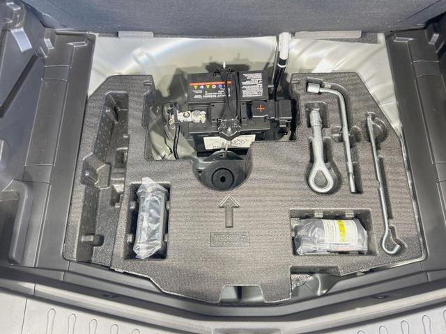 ノート ｅ－パワー　Ｘ　純正ナビ　バックカメラ　衝突被害軽減　禁煙車　コーナーセンサー　スマートキー　車線逸脱警報　オートライト　オートエアコン　純正１５インチアルミ　Ｂｌｕｅｔｏｏｔｈ　ＣＤ　フルセグ（49枚目）