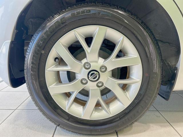 ノート ｅ－パワー　Ｘ　純正ナビ　バックカメラ　衝突被害軽減　禁煙車　コーナーセンサー　スマートキー　車線逸脱警報　オートライト　オートエアコン　純正１５インチアルミ　Ｂｌｕｅｔｏｏｔｈ　ＣＤ　フルセグ（55枚目）