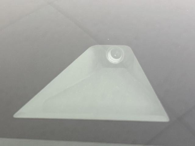 ノート ｅ－パワー　Ｘ　禁煙車　衝突軽減装置　車線逸脱警報　踏み間違い防止装置　ハイビームアシスト　スマートキー　ＥＴＣ　フロント／バックソナー　純正１５インチアルミ　電動格納ミラー　バニティミラー　盗難防止システム（25枚目）