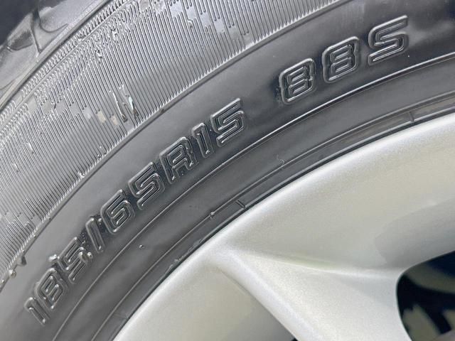 ノート ｅ－パワー　Ｘ　禁煙車　衝突軽減装置　車線逸脱警報　踏み間違い防止装置　ハイビームアシスト　スマートキー　ＥＴＣ　フロント／バックソナー　純正１５インチアルミ　電動格納ミラー　バニティミラー　盗難防止システム（48枚目）