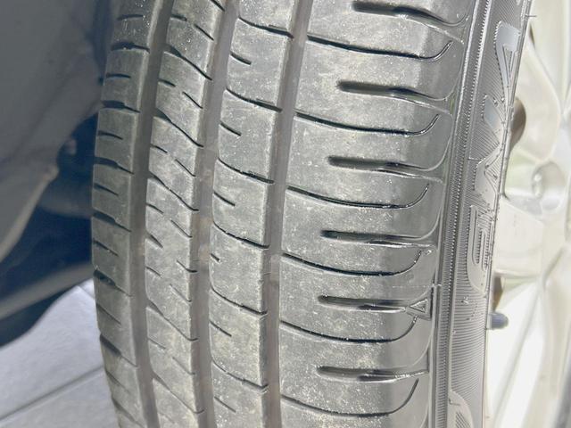 ノート ｅ－パワー　Ｘ　禁煙車　衝突軽減装置　車線逸脱警報　踏み間違い防止装置　ハイビームアシスト　スマートキー　ＥＴＣ　フロント／バックソナー　純正１５インチアルミ　電動格納ミラー　バニティミラー　盗難防止システム（49枚目）