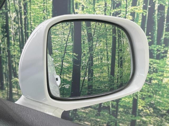 クラウン ロイヤルサルーン　純正８型ナビ　バックカメラ　禁煙車　クルーズコントロール　ＨＩＤヘッド　フルセグ　ＥＴＣ　パワーシート　フロントフォグランプ　スマートキー　木目調革巻きハンドル　サイド／カーテン／ニーエアバック（49枚目）
