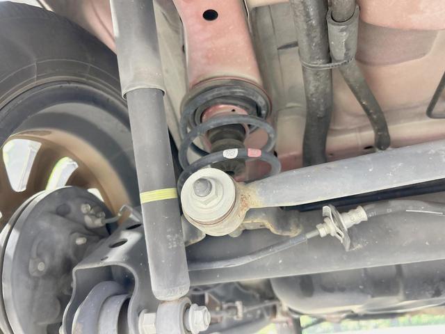 ハスラー ＪスタイルＩＩ　全周囲カメラ　メーカーナビ　衝突被害軽減　禁煙車　ハーフレザーシート　スマートキー　ＨＩＤヘッド　ＥＴＣ　車線逸脱警報　オートライト　オートエアコン　純正１５インチアルミ　Ｂｌｕｅｔｏｏｔｈ再生（21枚目）