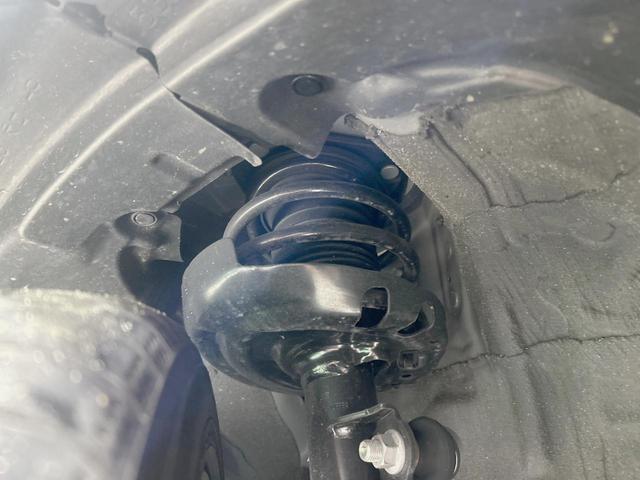プリウス Ｚ　純正１２．３型ナビ　全周囲カメラ　禁煙車　セーフティセンス　レーダークルーズ　ブラインドスポットモニター　パワーシート　シートベンチレーション　合皮シート　ステアリングヒーター　ＬＥＤヘッド　ＥＴＣ（20枚目）
