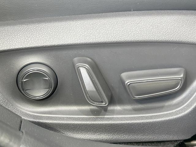 プリウス Ｚ　純正１２．３型ナビ　全周囲カメラ　禁煙車　セーフティセンス　レーダークルーズ　ブラインドスポットモニター　パワーシート　シートベンチレーション　合皮シート　ステアリングヒーター　ＬＥＤヘッド　ＥＴＣ（40枚目）