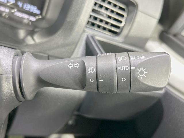 ハイゼットトラック ＥＸＴ　衝突被害軽減　禁煙車　ドラレコ　コーナーセンサー　スマートキー　車線逸脱警報　オートライト　オートハイビーム　ＬＥＤ大型荷台作業灯　純正１２インチアルミ　ＣＤ　ＬＥＤフォグ（24枚目）