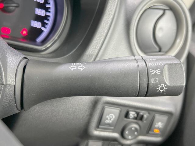 ノート Ｘ　純正ナビ　全周囲カメラ　衝突軽減　禁煙車　コーナーセンサー　スマートキー　ＥＴＣ　車線逸脱警報　オートライト／エアコン　Ｂｌｕｅｔｏｏｔｈ　ＤＶＤ／ＣＤ再生　フルセグ　アイドリングストップ（26枚目）