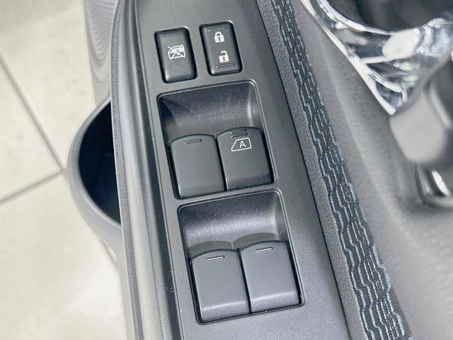 ノート Ｘ　純正ナビ　全周囲カメラ　衝突軽減　禁煙車　コーナーセンサー　スマートキー　ＥＴＣ　車線逸脱警報　オートライト／エアコン　Ｂｌｕｅｔｏｏｔｈ　ＤＶＤ／ＣＤ再生　フルセグ　アイドリングストップ（34枚目）