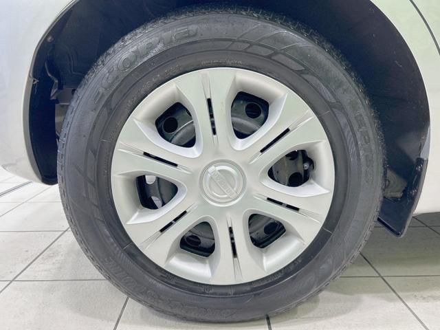 ノート Ｘ　純正ナビ　全周囲カメラ　衝突軽減　禁煙車　コーナーセンサー　スマートキー　ＥＴＣ　車線逸脱警報　オートライト／エアコン　Ｂｌｕｅｔｏｏｔｈ　ＤＶＤ／ＣＤ再生　フルセグ　アイドリングストップ（55枚目）