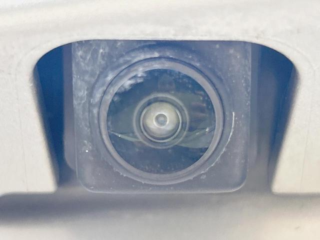 ノート Ｘ　純正ナビ　全周囲カメラ　衝突軽減　禁煙車　コーナーセンサー　スマートキー　ＥＴＣ　車線逸脱警報　オートライト／エアコン　Ｂｌｕｅｔｏｏｔｈ　ＤＶＤ／ＣＤ再生　フルセグ　アイドリングストップ（60枚目）