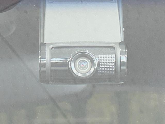 N-BOXカスタム G・EXターボホンダセンシング 純正8型ナビ 両側電動ドア バックカメラ 衝突軽減 レーダークルーズ 禁煙車 ハーフレザーシート ドラレコ スマートキー LEDヘッド/フォグ ETC オートハイビーム 車線逸脱警報(7枚目)