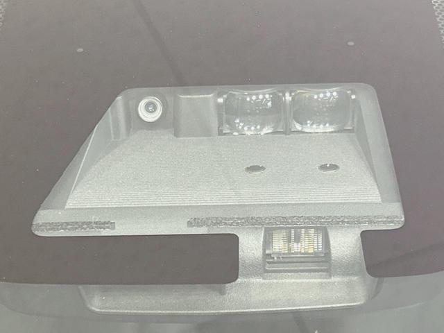 アクア Sスタイルブラック 純正ナビ バックカメラ 禁煙車 衝突軽減装置 ドラレコ フルセグ Bluetooth再生 ETC スマートキー 車線逸脱警報 オートマチックハイビーム オートエアコン/ライト 盗難防止システム(5枚目)