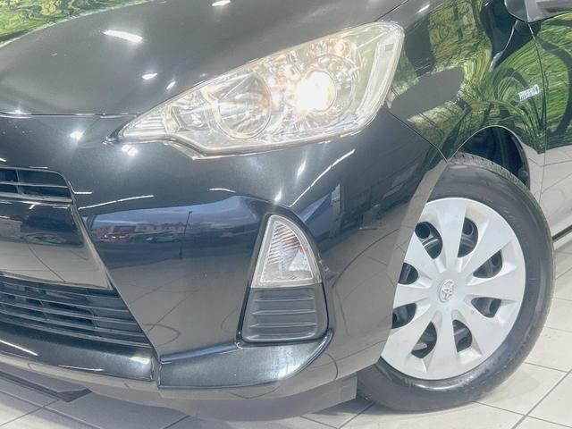 アクア S 純正ナビ バックカメラ 禁煙車 ETC スマートキー フルセグ Bluetooth再生 オートエアコン/ライト 盗難防止システム 横滑り防止装置 CD/DVD再生 プライバシーガラス(12枚目)