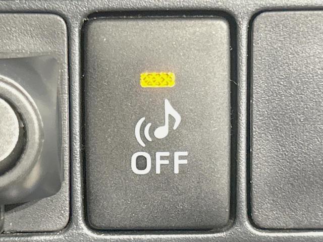 アクア S 純正ナビ バックカメラ 禁煙車 ETC スマートキー フルセグ Bluetooth再生 オートエアコン/ライト 盗難防止システム 横滑り防止装置 CD/DVD再生 プライバシーガラス(27枚目)