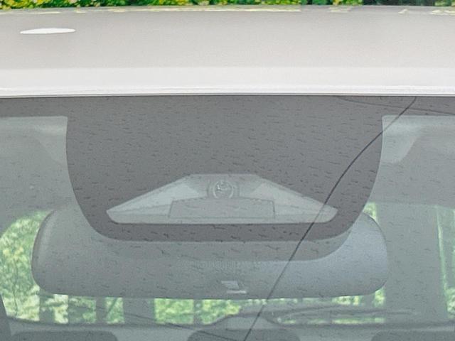 WR-V X 登録済未使用車 純正8型ナビ バックカメラ 衝突軽減 レーダークルーズ クリアランスソナー スマートキー フルセグ LEDヘッド オートハイビーム  オートライト オートエアコン Bluetooth(5枚目)