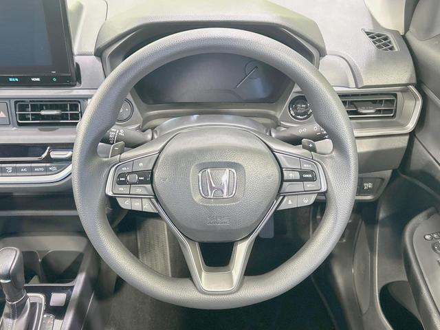 WR-V X 登録済未使用車 純正8型ナビ バックカメラ 衝突軽減 レーダークルーズ クリアランスソナー スマートキー フルセグ LEDヘッド オートハイビーム  オートライト オートエアコン Bluetooth(11枚目)