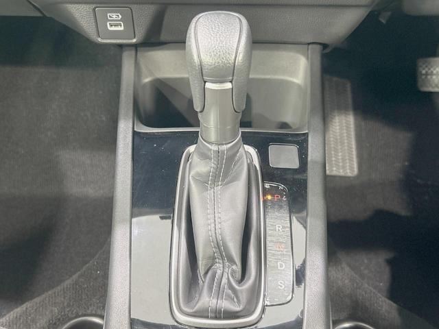 WR-V X 登録済未使用車 純正8型ナビ バックカメラ 衝突軽減 レーダークルーズ クリアランスソナー スマートキー フルセグ LEDヘッド オートハイビーム  オートライト オートエアコン Bluetooth(24枚目)