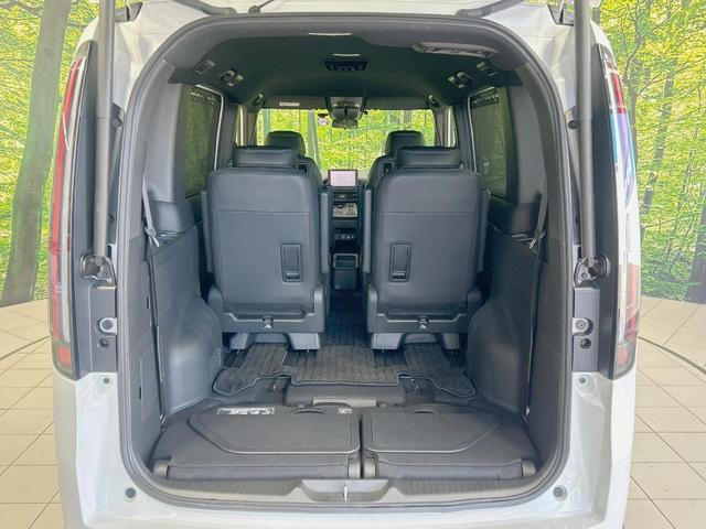ステップワゴン ｅ：ＨＥＶスパーダ　純正８型ナビ　バックカメラ　両側電動ドア　禁煙車　ホンダセンシング　アダプティブクルーズ　シートヒーター　ハーフレザー　ＬＥＤヘッド　コーナーセンサー　フルセグ　Ｂｌｕｅｔｏｏｔｈ再生　ＥＴＣ（11枚目）