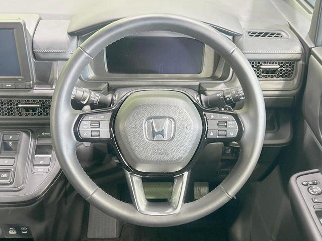 ステップワゴン ｅ：ＨＥＶスパーダ　純正８型ナビ　バックカメラ　両側電動ドア　禁煙車　ホンダセンシング　アダプティブクルーズ　シートヒーター　ハーフレザー　ＬＥＤヘッド　コーナーセンサー　フルセグ　Ｂｌｕｅｔｏｏｔｈ再生　ＥＴＣ（12枚目）