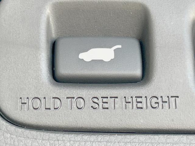 ステップワゴン ｅ：ＨＥＶスパーダ　純正８型ナビ　バックカメラ　両側電動ドア　禁煙車　ホンダセンシング　アダプティブクルーズ　シートヒーター　ハーフレザー　ＬＥＤヘッド　コーナーセンサー　フルセグ　Ｂｌｕｅｔｏｏｔｈ再生　ＥＴＣ（30枚目）