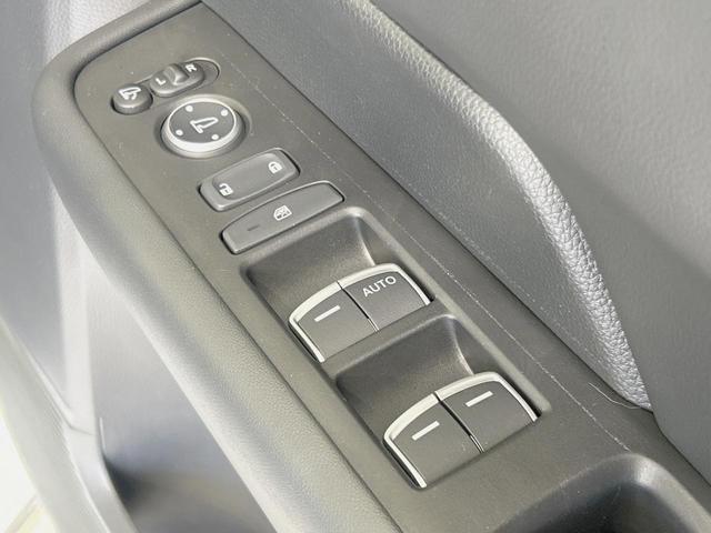 ステップワゴン ｅ：ＨＥＶスパーダ　純正８型ナビ　バックカメラ　両側電動ドア　禁煙車　ホンダセンシング　アダプティブクルーズ　シートヒーター　ハーフレザー　ＬＥＤヘッド　コーナーセンサー　フルセグ　Ｂｌｕｅｔｏｏｔｈ再生　ＥＴＣ（42枚目）