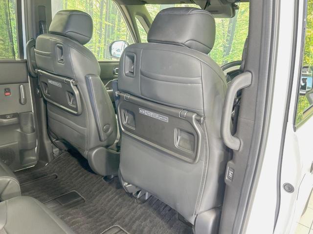 ステップワゴン ｅ：ＨＥＶスパーダ　純正８型ナビ　バックカメラ　両側電動ドア　禁煙車　ホンダセンシング　アダプティブクルーズ　シートヒーター　ハーフレザー　ＬＥＤヘッド　コーナーセンサー　フルセグ　Ｂｌｕｅｔｏｏｔｈ再生　ＥＴＣ（43枚目）