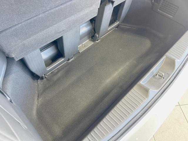ステップワゴン ｅ：ＨＥＶスパーダ　純正８型ナビ　バックカメラ　両側電動ドア　禁煙車　ホンダセンシング　アダプティブクルーズ　シートヒーター　ハーフレザー　ＬＥＤヘッド　コーナーセンサー　フルセグ　Ｂｌｕｅｔｏｏｔｈ再生　ＥＴＣ（51枚目）