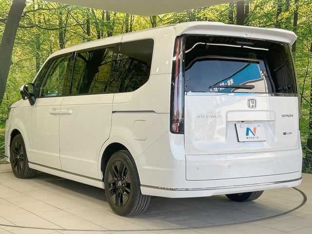 ステップワゴン ｅ：ＨＥＶスパーダ　純正８型ナビ　バックカメラ　両側電動ドア　禁煙車　ホンダセンシング　アダプティブクルーズ　シートヒーター　ハーフレザー　ＬＥＤヘッド　コーナーセンサー　フルセグ　Ｂｌｕｅｔｏｏｔｈ再生　ＥＴＣ（64枚目）